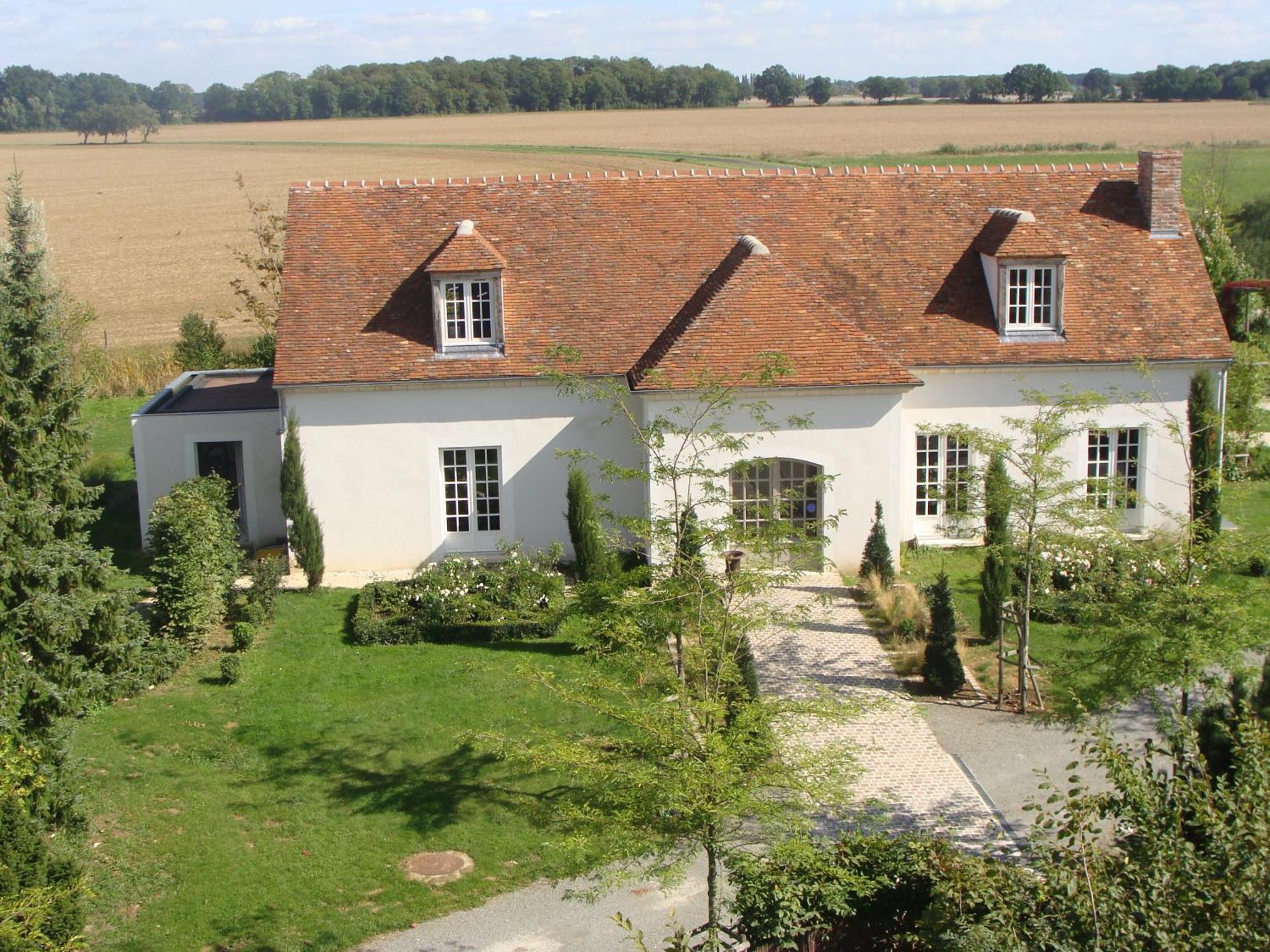 Отель Domaine De Bellevue, The Originals Relais Neufmoutiers-en-Brie Экстерьер фото